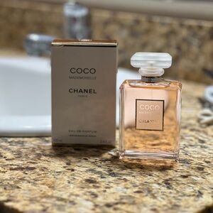 CHANEL Coco Mademoiselle - Light Pink Perfume Bottle